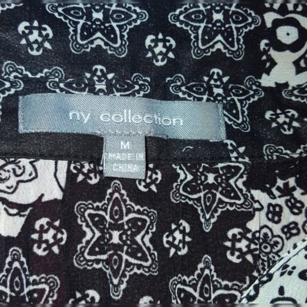 NY Collection Top Size M. - Picture 2 of 3